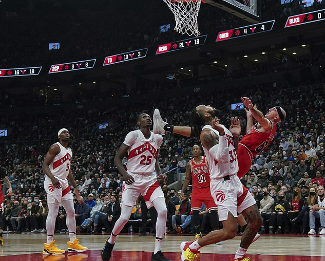 NBA-爱德华兹45分准绝杀尼克斯，森林狼加时逆转登顶东部